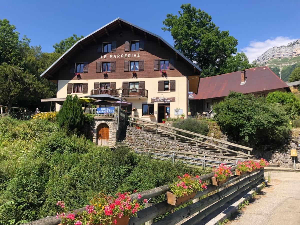 Bar Hotel Restaurant Le Margeriaz Les Déserts Kültér fotó