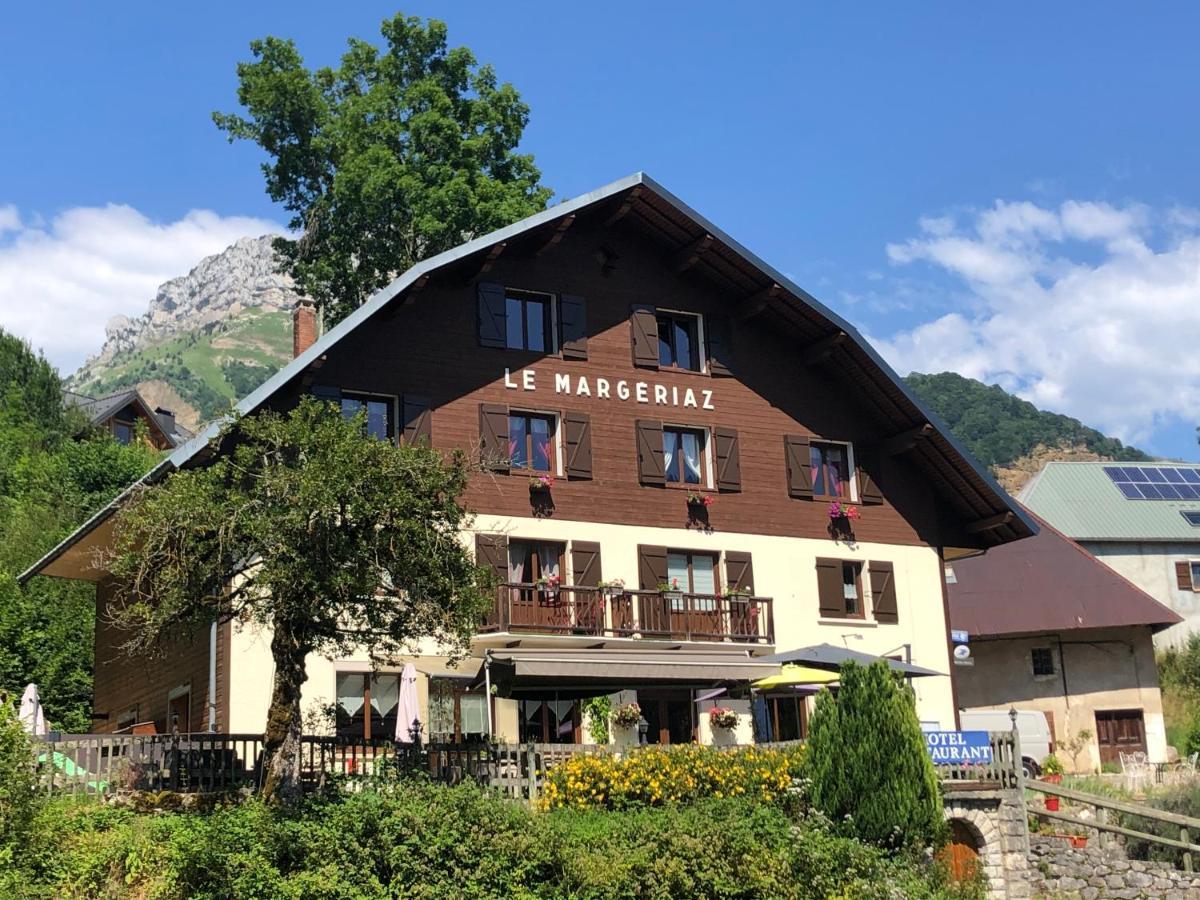 Bar Hotel Restaurant Le Margeriaz Les Déserts Kültér fotó